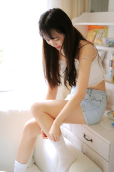 女同桌的手在我裤子里
